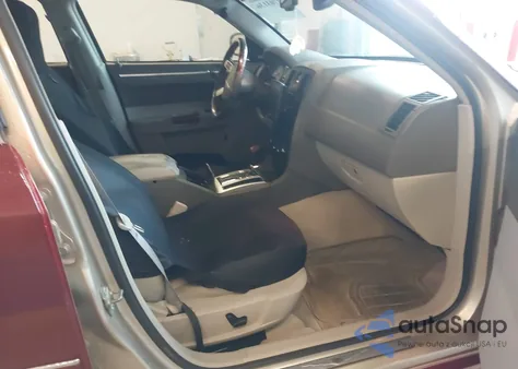 2007 Chrysler 300C из США, поврежденный, VIN 2C3KA63H97H617823